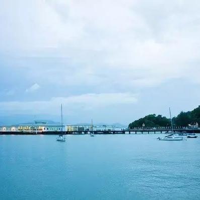 女子海岛徒步遇难：团队遗忘悲剧，探寻生命价值警示