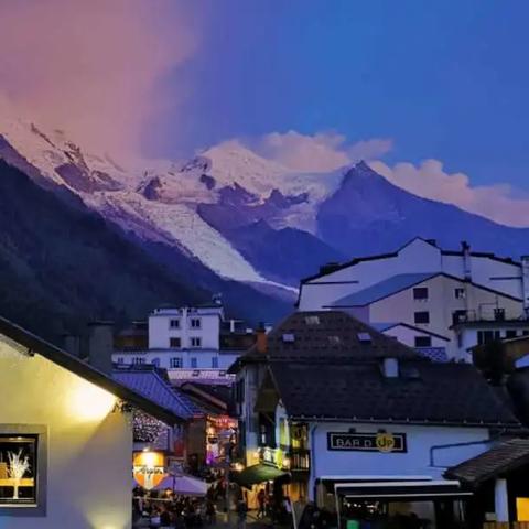 《心动小镇》揭秘：中式平房布局新风尚