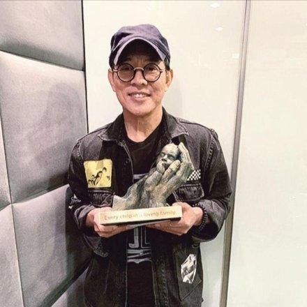 《中国式网游》生死抉择：病危结局深度解析，揭秘人生抉择新篇章