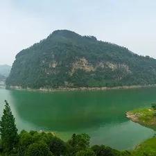 《心动小镇》河鱼出没天气时间全揭秘，捕捉攻略大公开