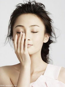 中国女星揭露鹰眼演员：私密照泄露、暴力行径曝光，道德底线何在？