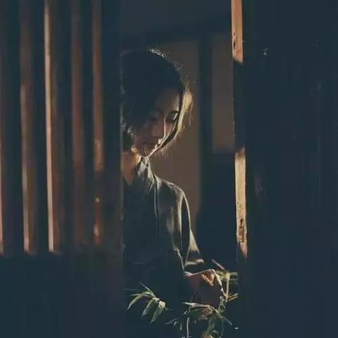 《灵魂面甲》高效攻略：快速升级新技巧，轻松突破瓶颈