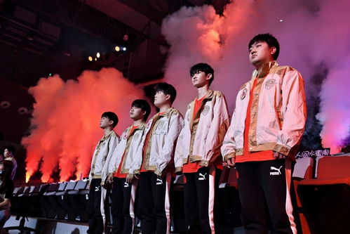 成都AG超玩会荣耀巅峰，鸟巢捧杯创历史新篇章