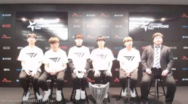 邓紫棋T1合影C位揭秘：Faker身旁闪耀新星