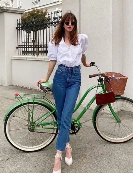 《鸣潮》天上掉馅饼攻略：轻松解锁二任务，馅饼技巧大揭秘！