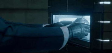 王家卫无底洞投资狂热，揭秘电影资金黑洞新奥秘