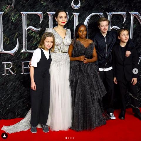 艾丽·范宁惊现《铁血战士》惨遭腰斩，揭秘生化人新纪元