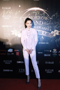 辛芷蕾主演《日挂中天》好评如潮，新锐导演力作惊艳上映