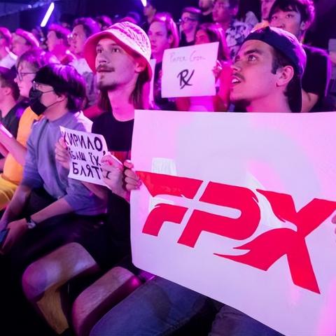 VCT联赛CN战队风采**独家**揭秘：无畏契约皮肤盛宴