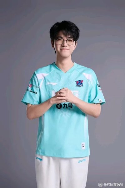 多兰事业运逆袭，T1夺S15冠军网友热议