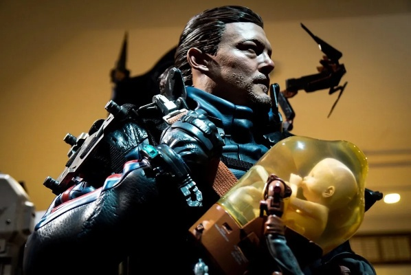 12月2日独家首发！《死亡搁浅2》超炫外骨骼周边，科技新潮流限量抢购