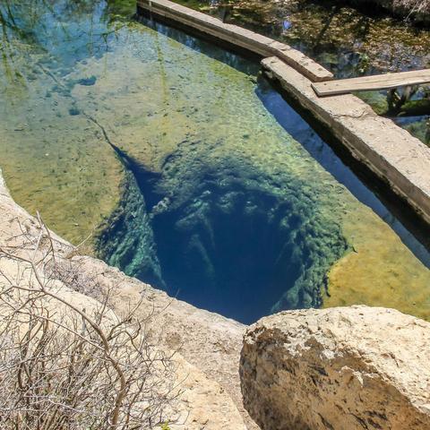 《地狱潜者2》武器精选攻略：打造战略配备最强组合