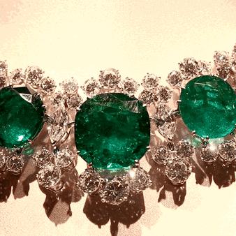 《波斯王子》新手攻略：揭秘失落王冠探索与重要收集品技巧