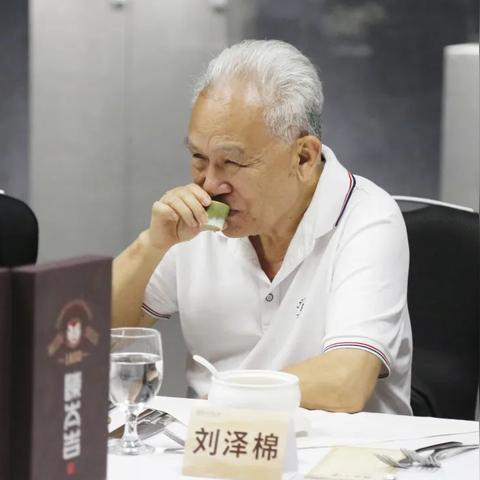 《宝可梦朱紫》大师球免费领攻略：轻松获取神秘礼物新方法