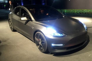 特斯拉Model 3遭250km/h奔驰AMG撞击奇迹生还，车主再购新车型！