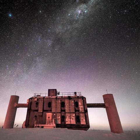 《星空奥秘解密：探索未知宇宙新纪元》