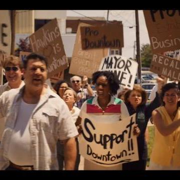 《怪奇物语》伦敦首映盛典，小11神秘亮相引全球瞩目