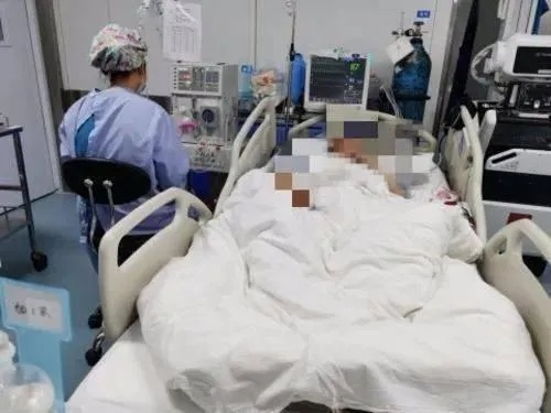 男子豪赌吞汉堡险丧命，ICU医生直言：基本无望生还