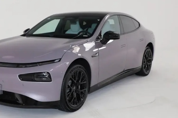 35万内购车首选：玛莎拉蒂电车VS小米、理想，性价比新标杆