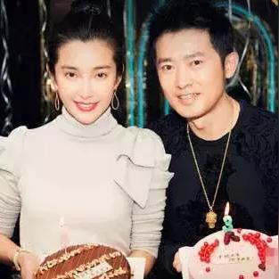 《最终幻想16》全攻略：主线支线图文流程深度解析秘籍