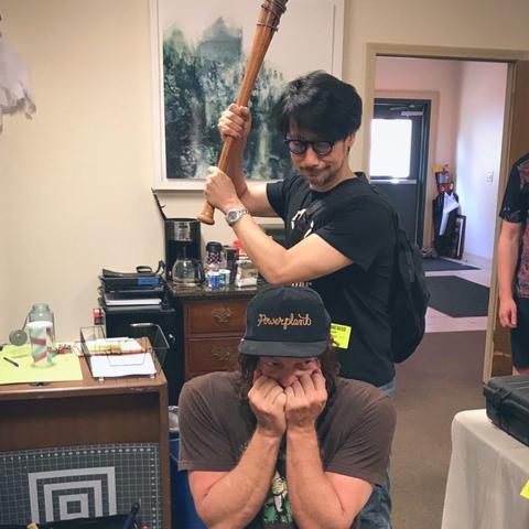 小岛秀夫联手艾丽·范宁，新造型萌化游戏界！