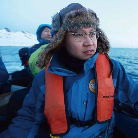 飞行员套装轻松入手攻略，揭秘绝地求生领取秘籍