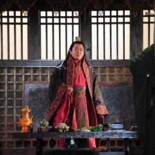 《黑暗之魂3》武器性能全解析：揭秘实用度排行，选对利器助你翻山越岭