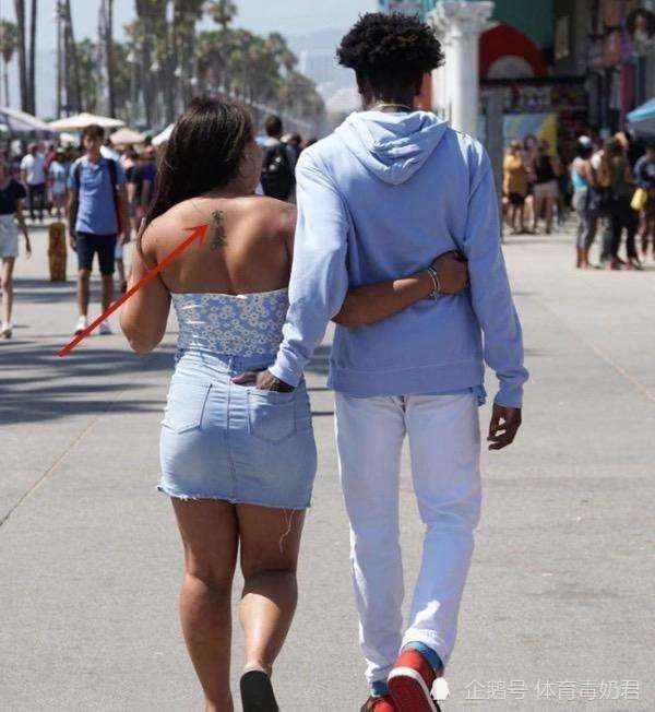 日系清新女友风，小夏晒黑裙新图美爆了！