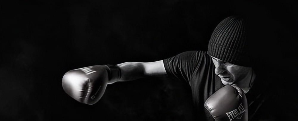 近战利器玛奇朵拳击技巧深度解析，解锁黑色行动7战斗新境界