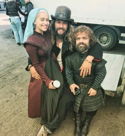 龙妈大熊重逢记：萌态依旧，爱心升级