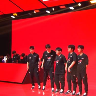 BLG战队Elk微博澄清重组传闻，揭秘电竞新动向