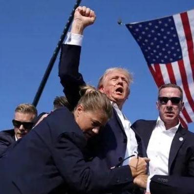 《元气骑士前传》主副手机制解析，武器搭配攻略大揭秘！