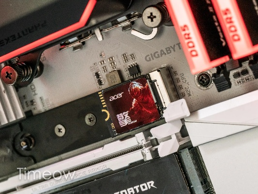 Steam主机内存卡插拔揭秘，性能提升新选择