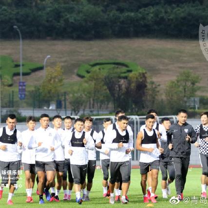 《闪电十一人》揭秘：英雄集结，胜利征途新篇章