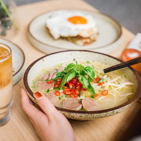 《酒馆带老板》独家秘籍：烹饪与饮料制作全攻略