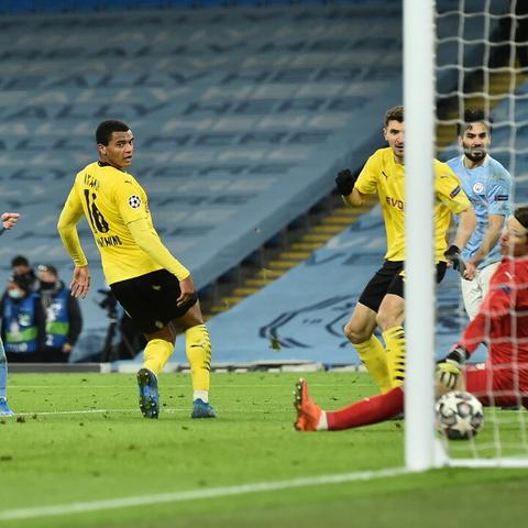 无锋阵足球经理26攻略：打造高效无锋战术新篇章