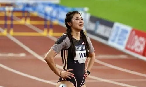 全运赛场泪洒，吴艳妮100米栏亚军对教练深情致歉