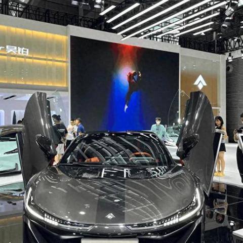 昊铂新品发布会中奖者拒领苹果17，称昊铂玩不起？新机实力引热议