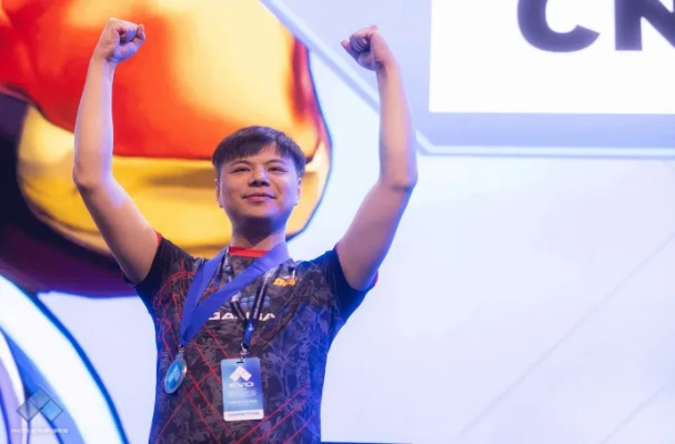 曾卓君荣膺Esports Awards主机游戏冠军，年度最佳选手荣耀加身！