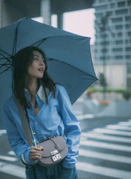 东北雨姐美图诱惑，忍住冲动挑战极限！