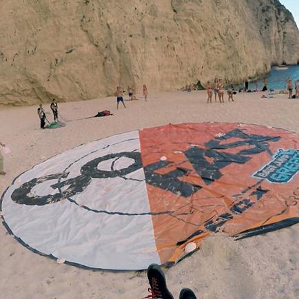 《绝地求生》极限跳伞技巧揭秘：最快最远跳伞攻略！