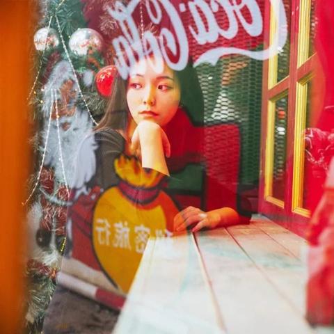 圣诞小屋建造攻略：轻松打造温馨家园新体验