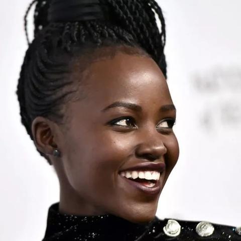 “黑豹”星光永恒，查德维克·博斯曼荣耀铭刻好莱坞