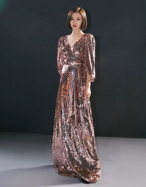 迪士尼性感女神归来，红裙魅影新项目蓄势待发