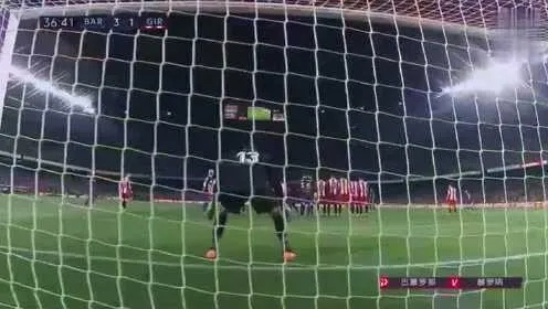 PES2019圆月弯刀弧线任意球技巧解析，高效射门新攻略