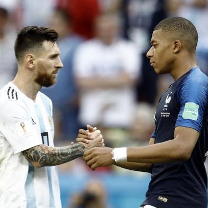 妖人姆巴佩PES2018图文攻略，揭秘速度与激情新高度