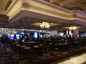 名钻假日赌场双倍奢华体验，尊享非凡娱乐盛宴