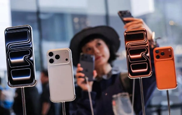 iPhone 17系列热销突破千万，创新销量纪录再创新高
