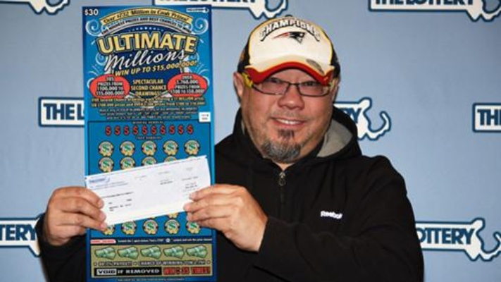 美国男子刮刮乐意外喜提百万大奖，刷新幸运新纪录