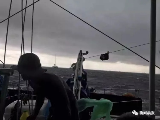 泰国渡轮惊魂！行李飘散见证绝美海景